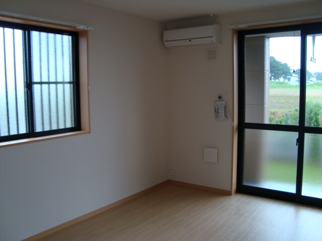 物件内観写真18　(洋室)