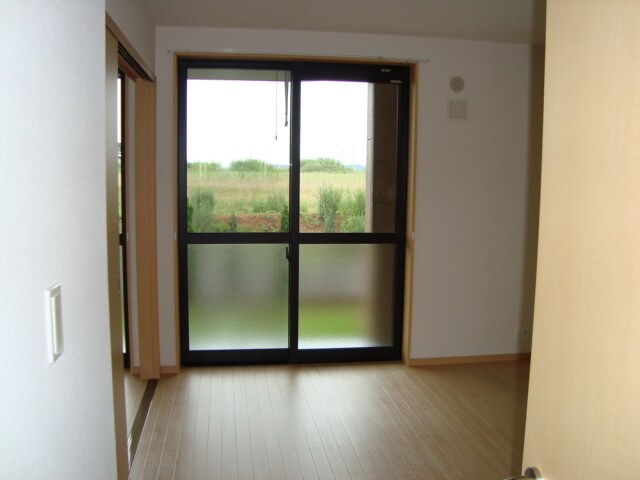 物件内観写真24　(洋室)