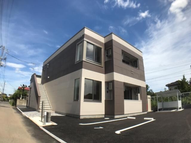 物件外観写真1　(外観写真（昼）)