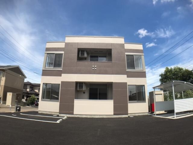 物件外観写真2　(外観写真（昼）)