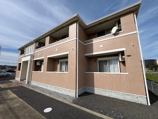 物件外観写真3　(外観写真（昼）)