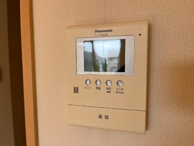 物件内観写真12　(カメラ付インターホン)