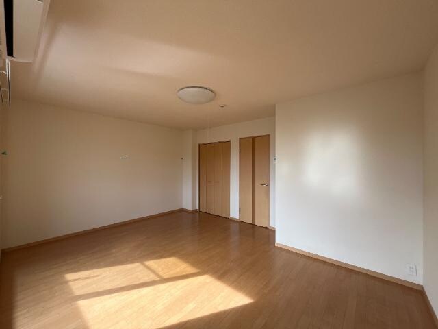 物件内観写真21　(洋室)