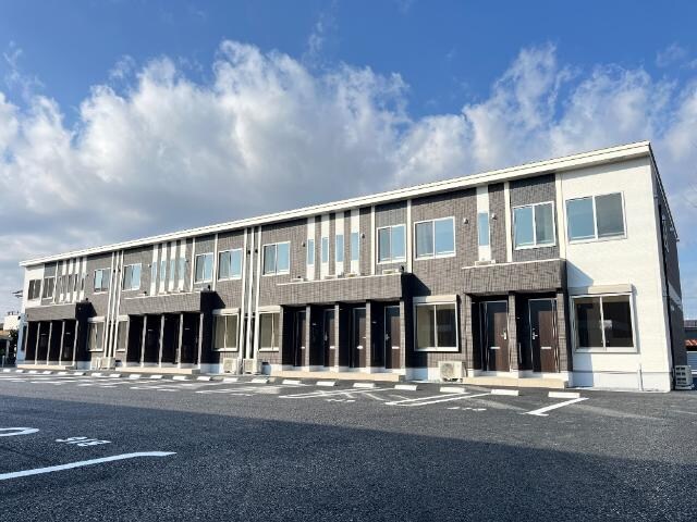 物件外観写真1　(外観写真（昼）)