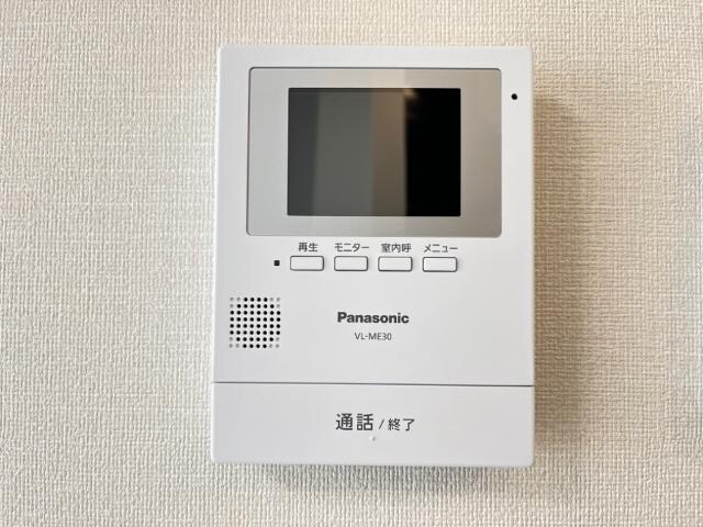 物件内観写真10　(カメラ付インターホン)