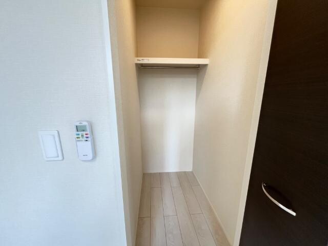 物件内観写真13　(収納)