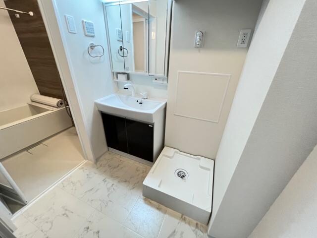 物件内観写真14　(脱衣所)