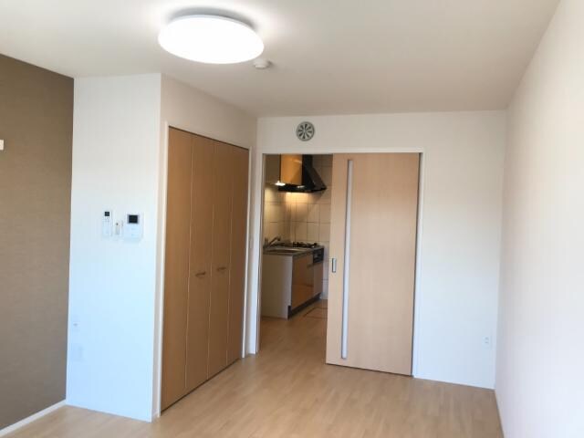 物件内観写真14　(洋室)