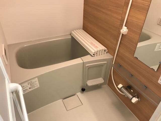 物件内観写真22　(ユニットバス)