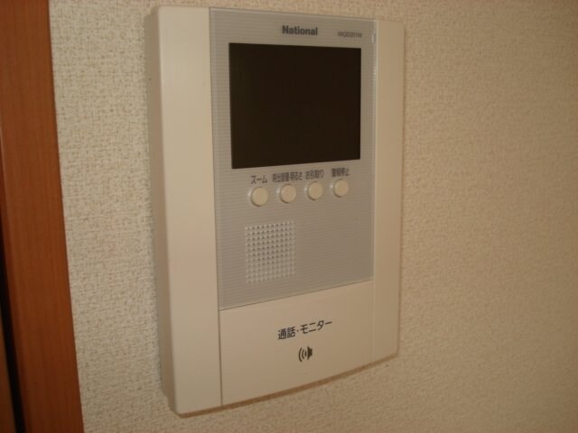 物件内観写真11　(カメラ付インターホン)