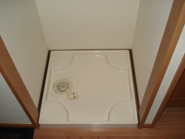 物件内観写真20　(洗濯機置場)