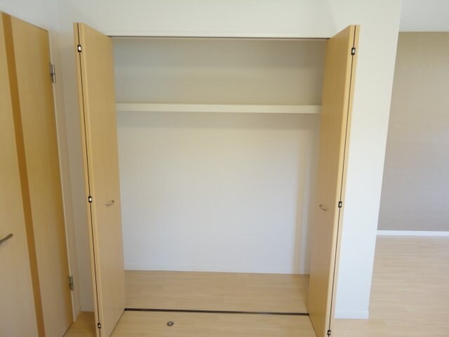 物件内観写真12　(クローゼット)