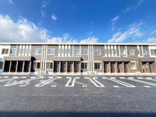 物件外観写真2　(外観写真（昼）)