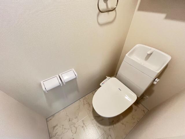 物件内観写真11　(トイレ)