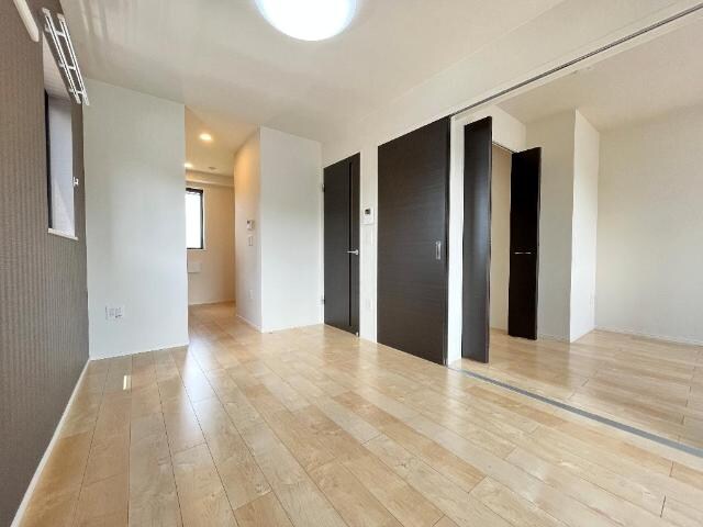 物件内観写真6　(リビング)