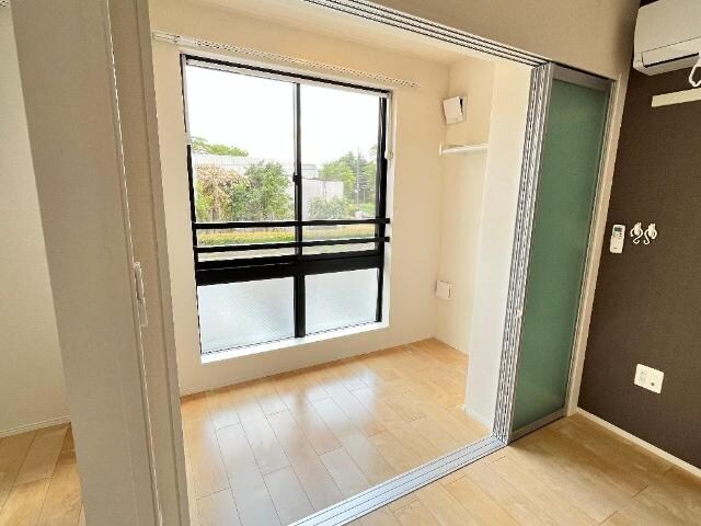 物件内観写真16　(室内)