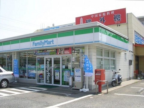 物件内観写真30　(ファミリーマートつくば宿西店まで447ｍ)