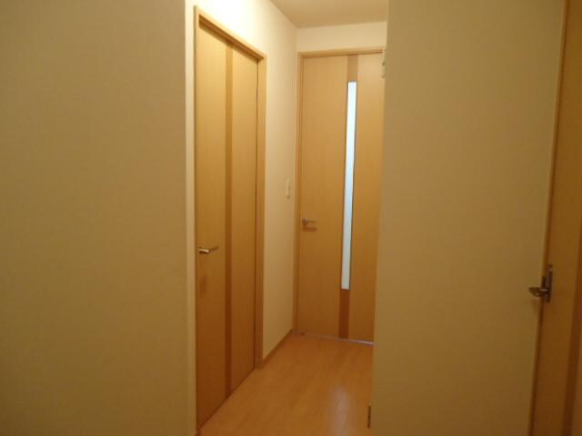 物件内観写真23　(廊下)