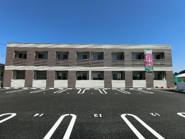 物件外観写真2　(外観写真（昼）)