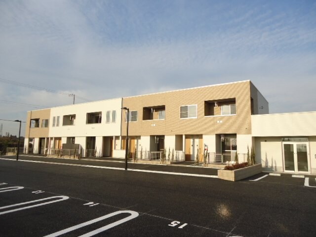 物件外観写真2　(外観写真（昼）)