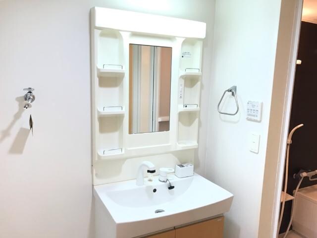 物件内観写真4　(洗面)