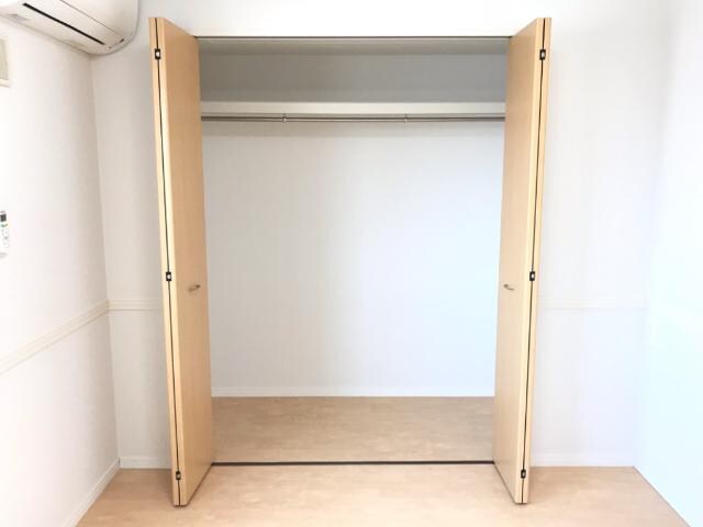 物件内観写真13　(収納)