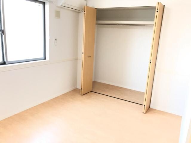 物件内観写真16　(寝室)