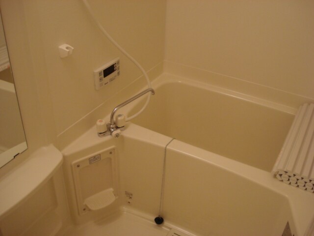 物件内観写真7　(ユニットバス)