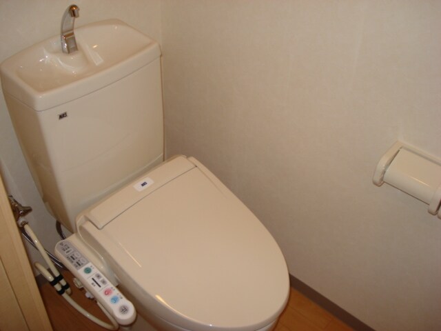 物件内観写真15　(トイレ)