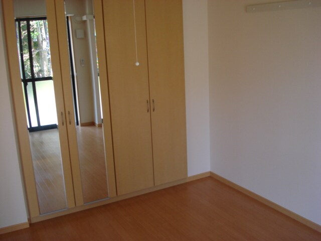 物件内観写真16　(収納)