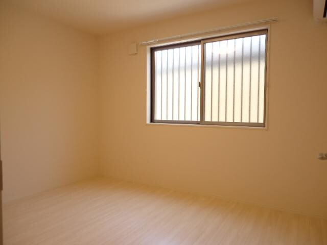 物件内観写真14　(洋室)