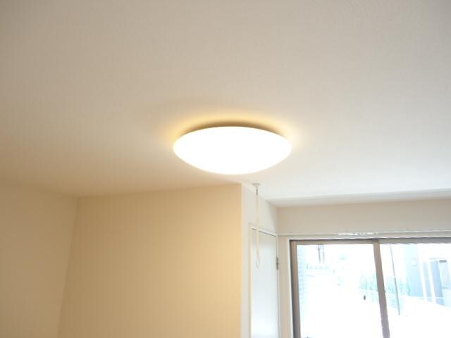物件内観写真25　(照明)
