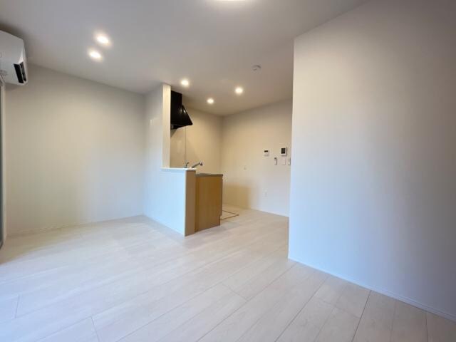 物件内観写真6　(リビング)