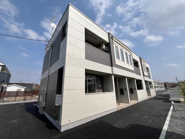 物件外観写真1　(外観写真（昼）)