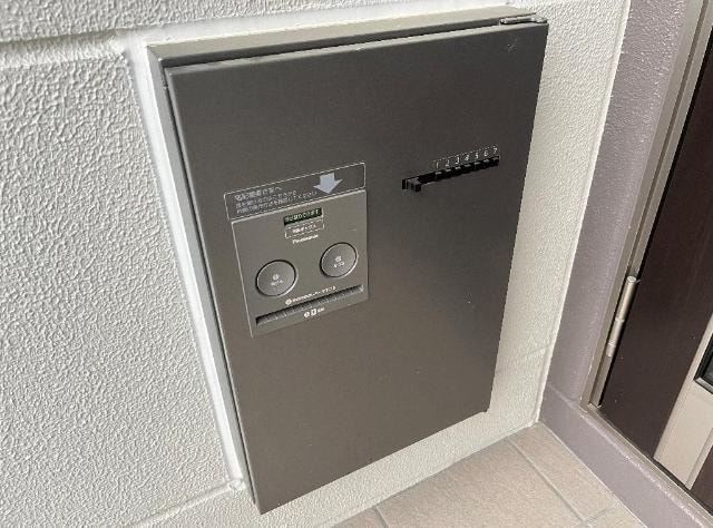 物件内観写真15　(宅配ボックス)