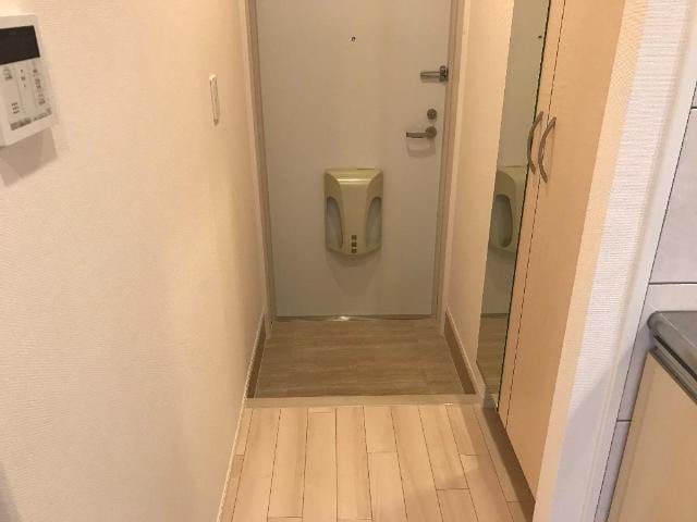 物件内観写真9　(玄関)