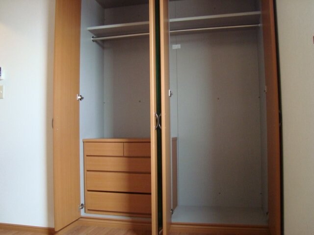 物件内観写真12　(クローゼット)