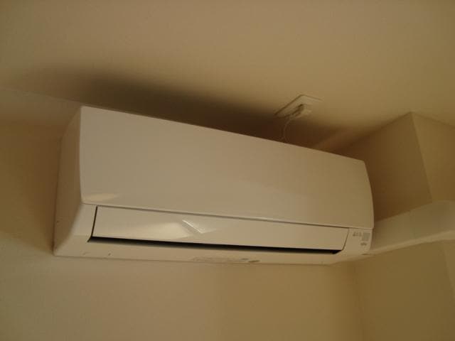 物件内観写真11　(エアコン)