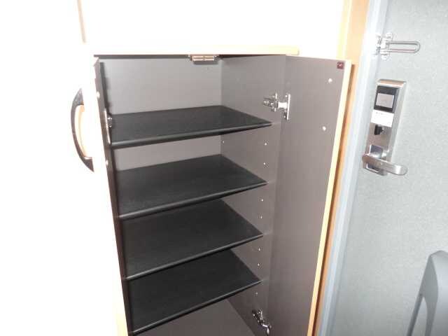 物件内観写真20　(下駄箱)