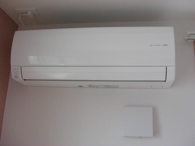 物件内観写真13　(エアコン)