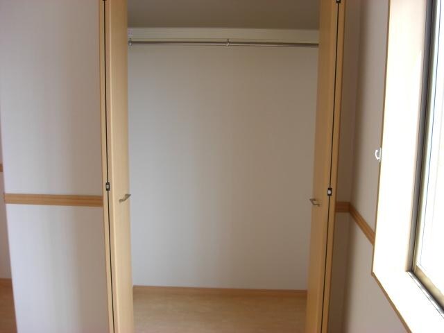 物件内観写真18　(クローゼット)