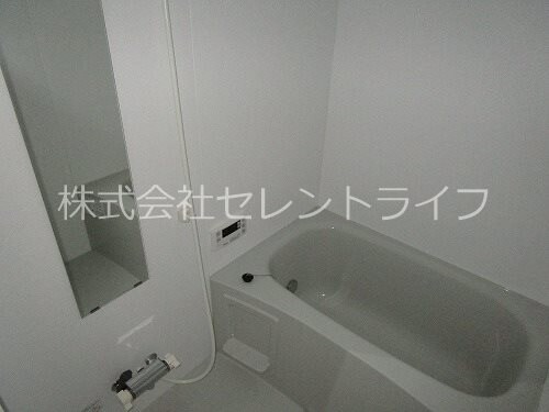 風呂画像(追い焚き機能付き給湯リモコン（浴室・キッチン有り）)