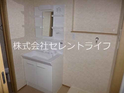 物件内観写真13　(洗面スペース)