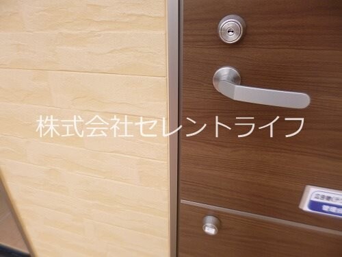 物件内観写真21　(玄関錠：2ロックディンプルキー)