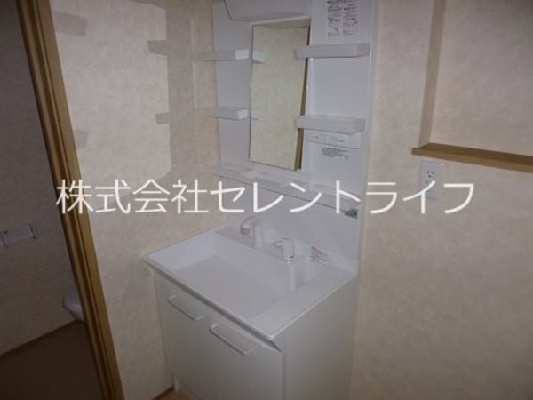 洗面所(シャンプードレッサー洗面台)