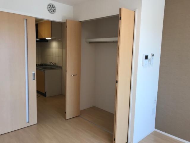 物件内観写真12　(クローゼット)