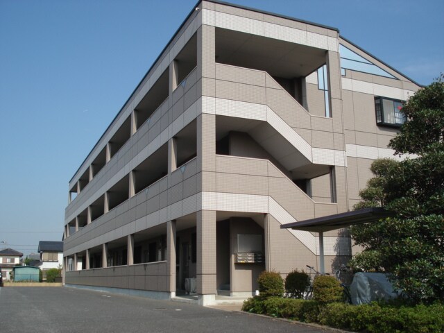 物件外観写真3　(外観写真（昼）)