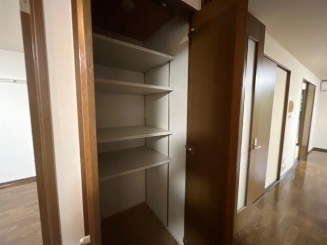 物件内観写真22　(収納)