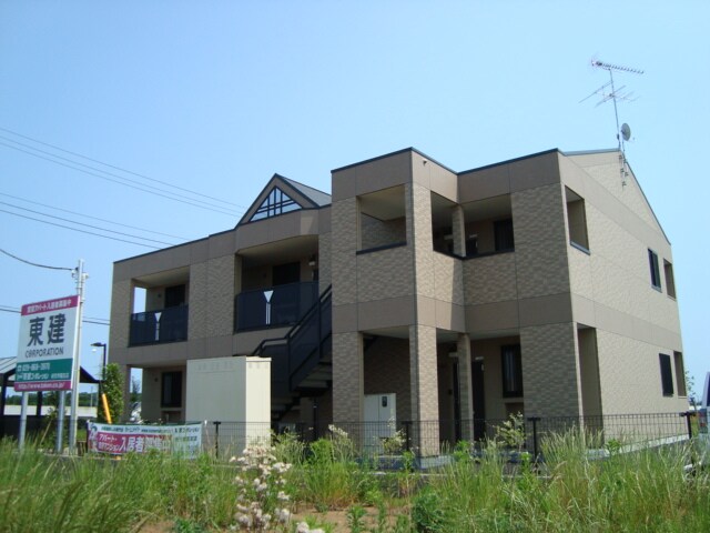 物件外観写真1　(外観写真（昼）)