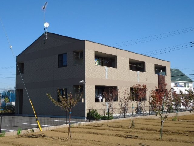 物件外観写真2　(外観写真（昼）)